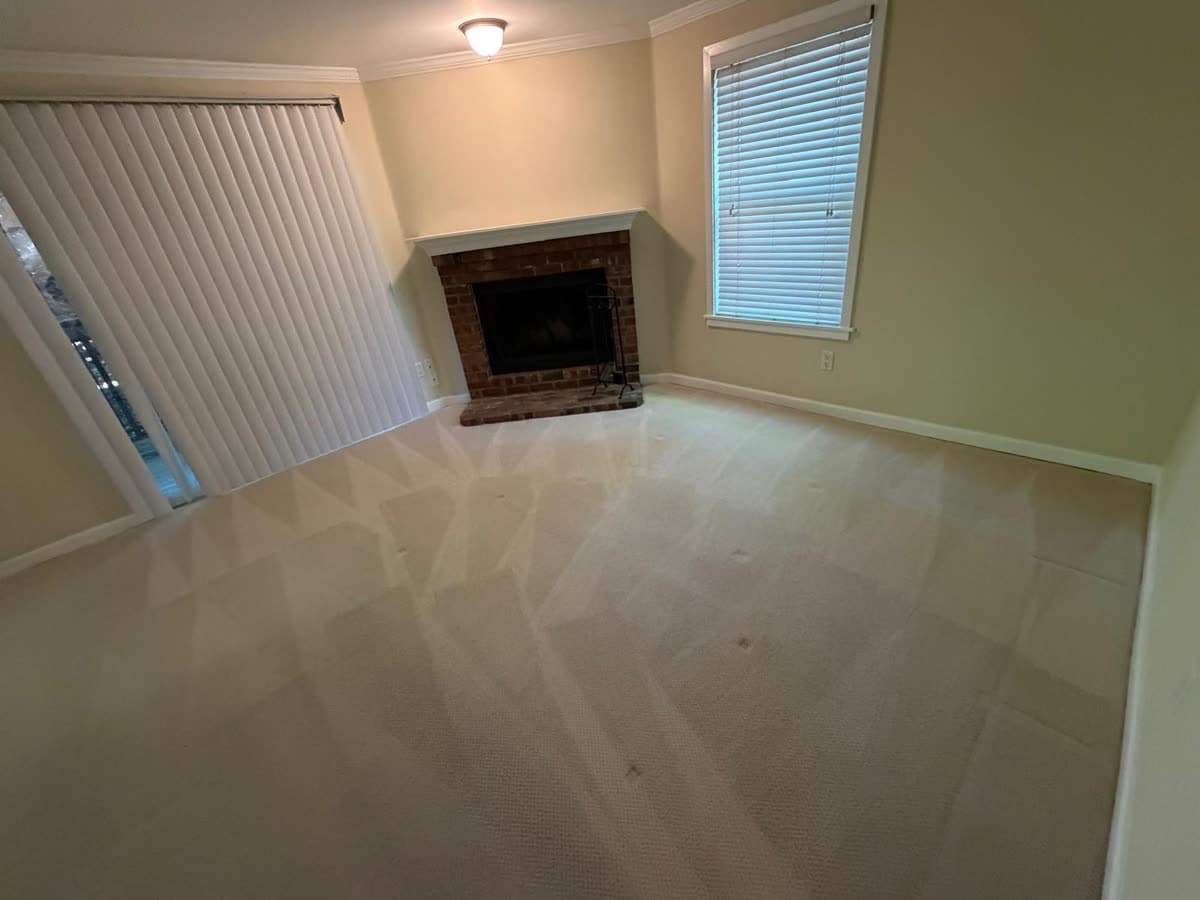 Spotless living room after a Volkers cleaning